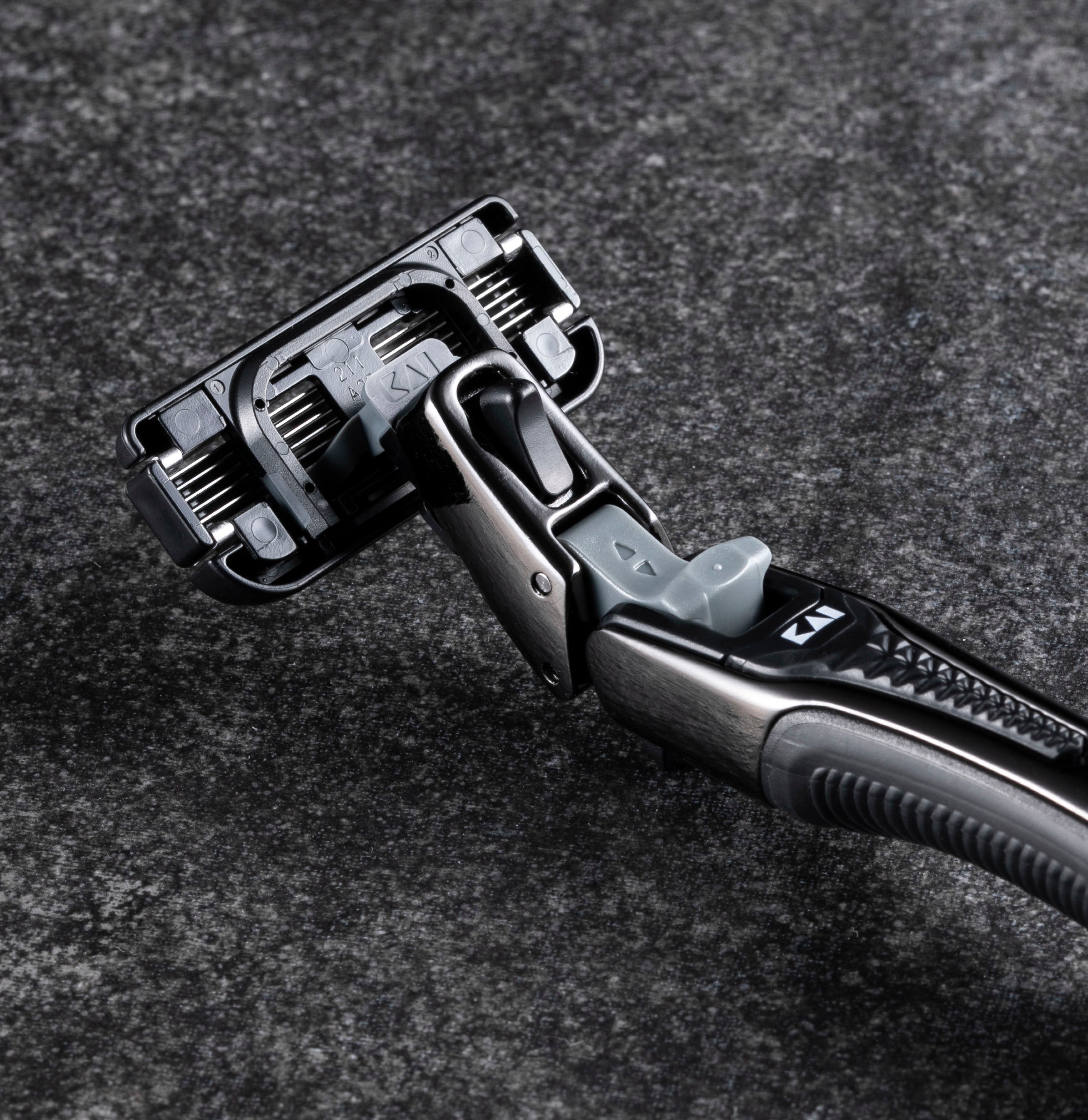206000880_2_kasho_auger_razor.jpg